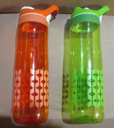 Gourdes Contigo, View more