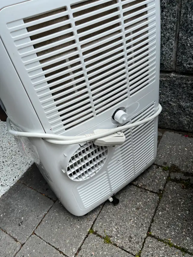 TWO Portable 12,000 BTU Air Conditioners63013093139843124