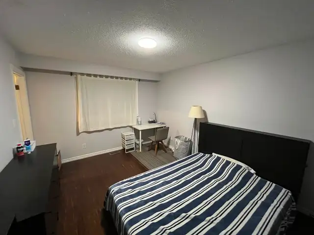 Winter 2027 sublet - master bedroom with private washroom
