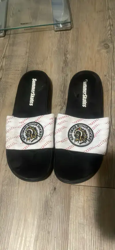 Red Deer Chiefs flip flops , View more