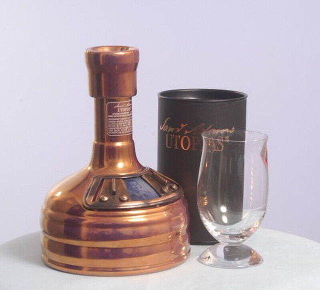 Limited Edition 2015 Samuel Adams Utopias Decanter Bottle in Arts & Collectibles in Mississauga / Peel Region - Image 4