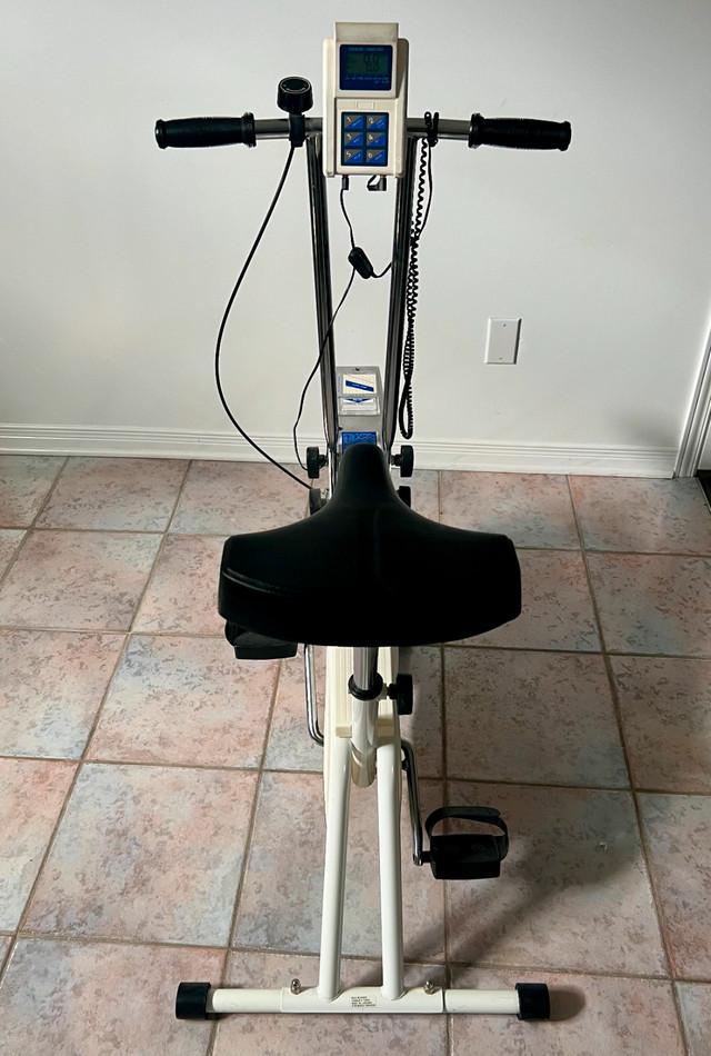 Exercise Bike with Monitor for Home Gym in Exercise Equipment in Gatineau - Image 4