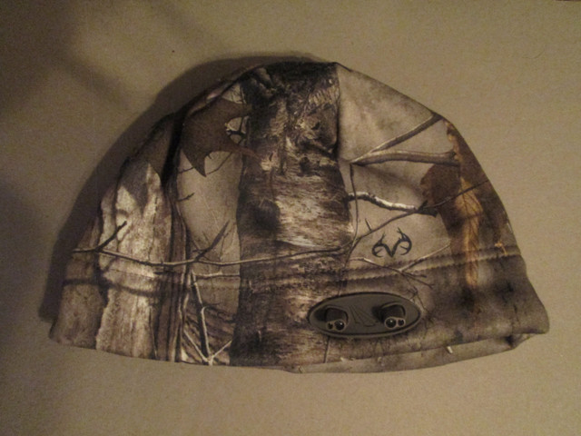Realtree touque with battery operated light in Men's in Peterborough