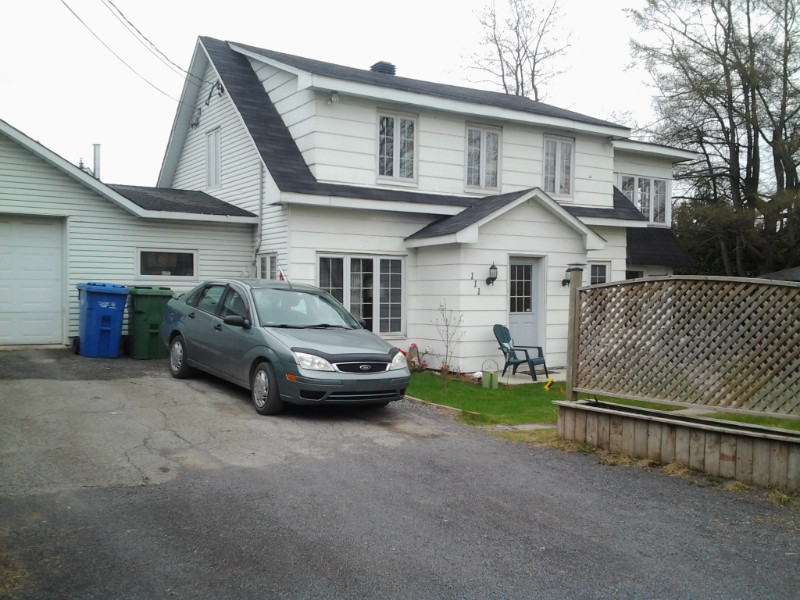 belle occasion d achat d une grande maison 13 pieces et garage