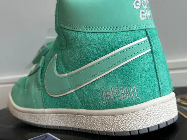 DS Nike Jordan Air Ship PE SP Corporate Got 'Em Size 9.5 in Men's Shoes in City of Toronto - Image 7
