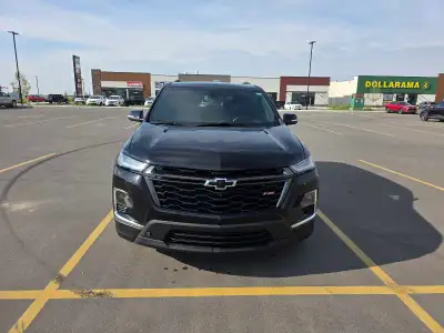 2022 Chevrolet Traverse RS with 60,000km,black leather interior,sunroof,navy,heated steering wheel a...