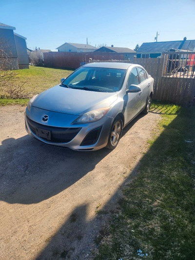 2010 Mazda 3 5 speed (Sell or trade)