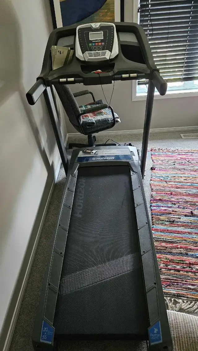 Treadmill in Exercise Equipment in Ottawa - Image 3