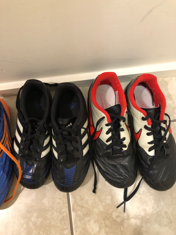 Various pairs (Sizes) of Soccer & Golf Shoes, Youth in Soccer in City of Toronto - Image 3
