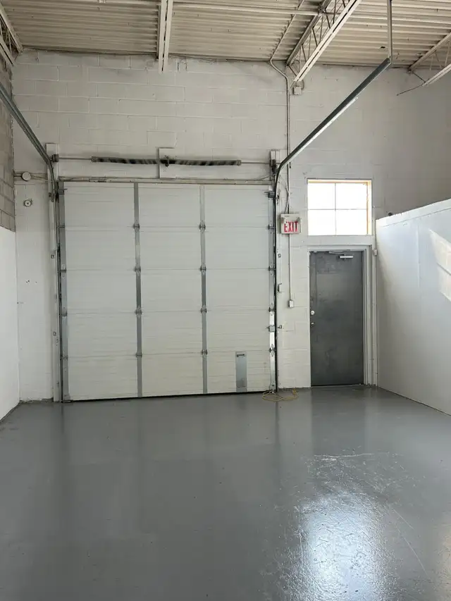 Warehouse industrial unit Dufferin/Finch 2000 or 2500 sq ft in Commercial & Office Space for Rent in City of Toronto - Image 7