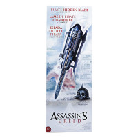 Assassin's Creed Pirate Hidden Blade, Gauntlet and Skull Buckle