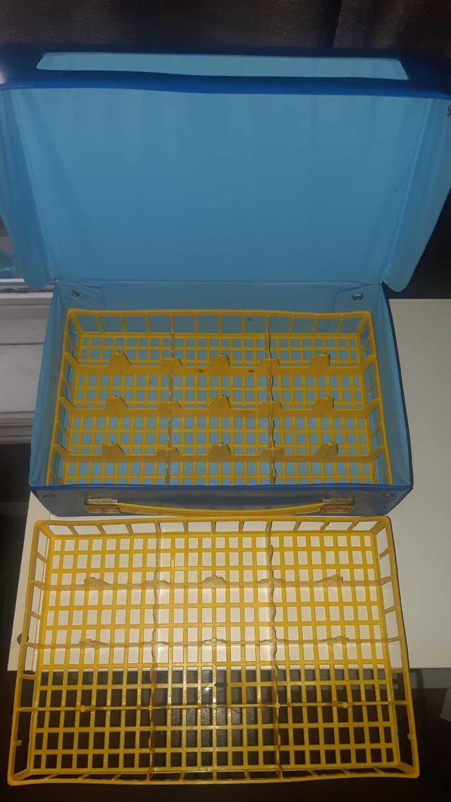 '83 Matchbox Carry Case in excellent condition holds 24 vehicles in Toys & Games in Guelph - Image 4