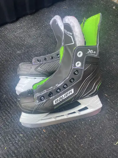 hockey equipment kid 7-9, View more