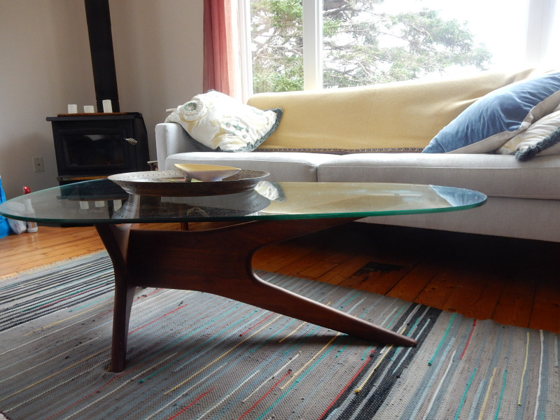 Mid Century Coffee Table/Teak & Glass Coffee Tables Annapolis