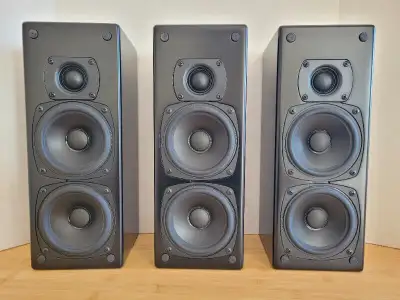 M&K (Miller & Kreisel) Sound M7 speakers - center and front, View more