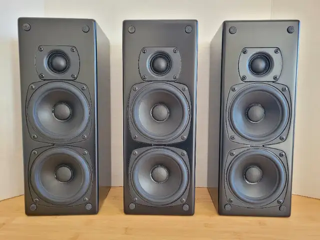 M&K (Miller & Kreisel) Sound M7 speakers - center and front in Speakers in Markham / York Region - Image 2