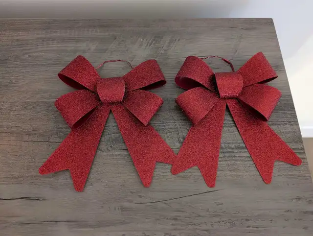 Christmas red,silver,white decoration lot in Holiday, Event & Seasonal in City of Montréal - Image 7