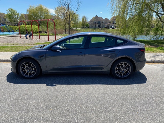 Lease transfer 2023 Tesla Model 3 Long Range AWD — photo 4