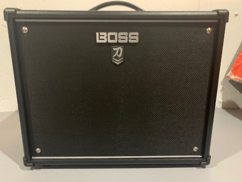 BOSS KATANA 100 MK2 POWERED GUITAR AMP (PRACTICALLY NEW) Amps