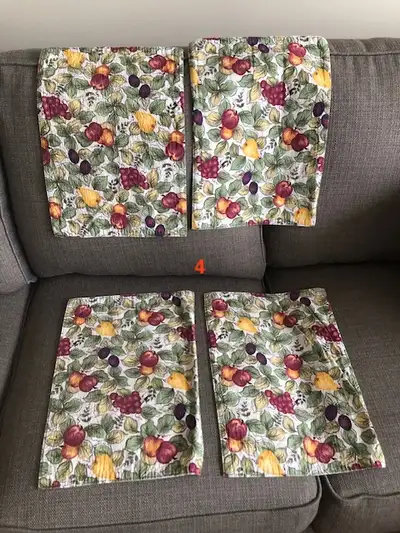 Assorted Placement sets, View more