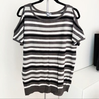 NEW - DKNY - Women's Striped Cut Out Short Sleeve Top (Size M)