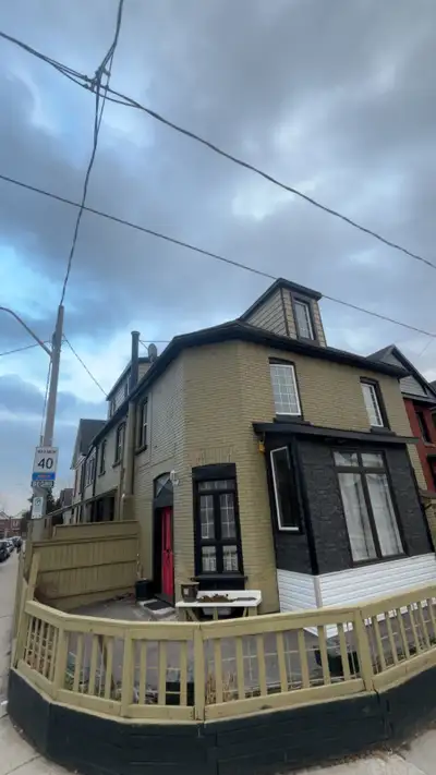 Private Room for Lease - All Inclusive Living Clean, comfortable private room available in a large h...