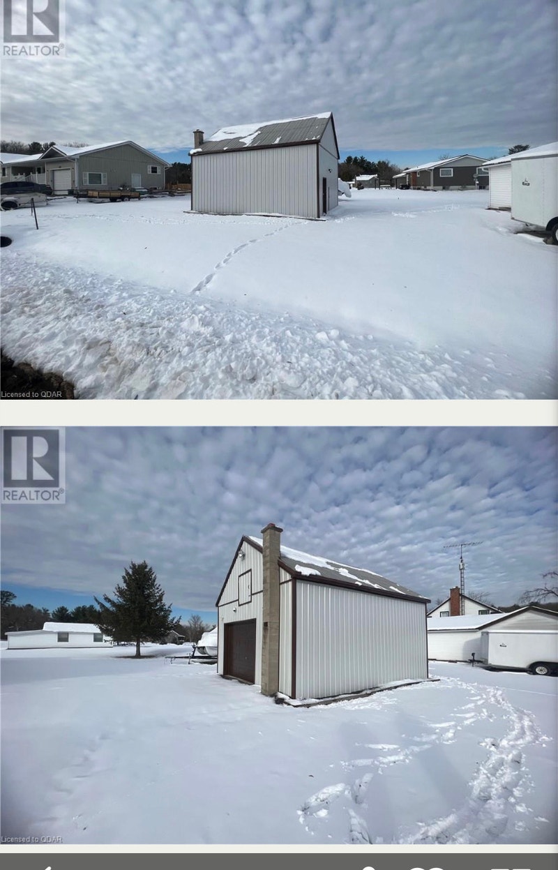 Building lot with large garage Land for Sale Belleville Kijiji