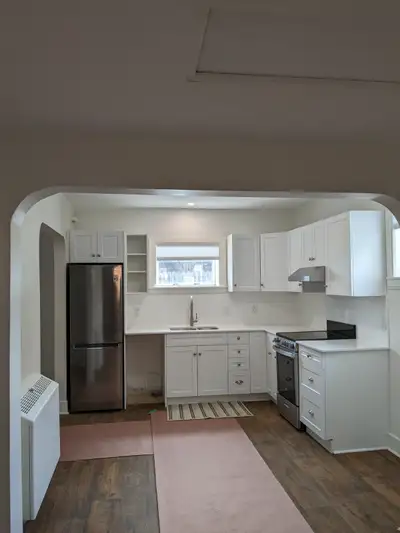 COOL, RENOVATED ONE BEDROOM, PLUS GARAGE, HEAT, WATER, LAUNDRY