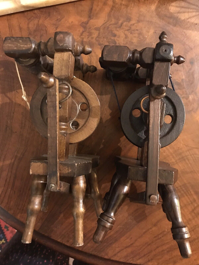 Vintage miniature hand made wooden spinning wheels 9”. in Arts & Collectibles in Markham / York Region