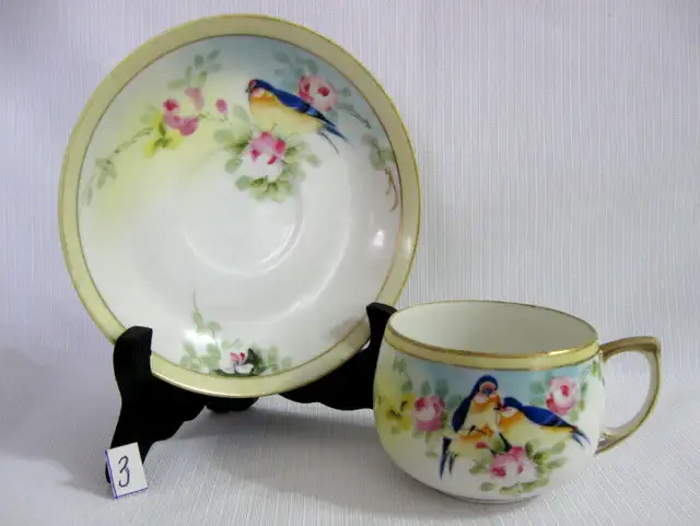 ENSEMBLE DE TASSES/SOUCOUPES PORCELAINE CONTINENTALE AU CHOIX. in Arts & Collectibles in West Island - Image 3