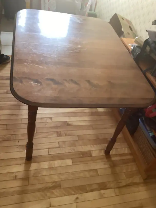 Flash Sale:  Used Solid Wood Table and Two solid wood chairs in Dining Tables & Sets in Bedford - Image 2