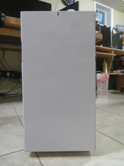 Fractal Design Define R5 Computer Case (White, solid panel), View more