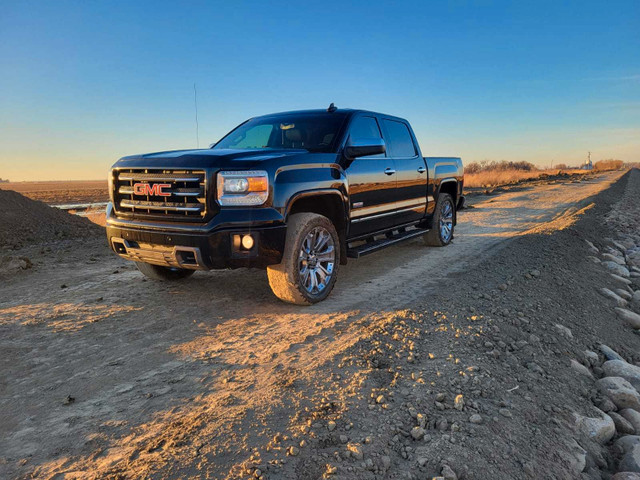 2015 GMC 1500 in Cars & Trucks in Medicine Hat - Image 3