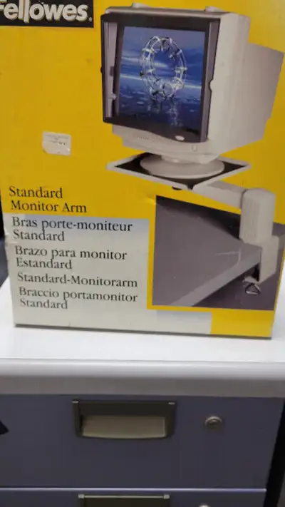 Fellowes standard heavy duty monitor arm, View more
