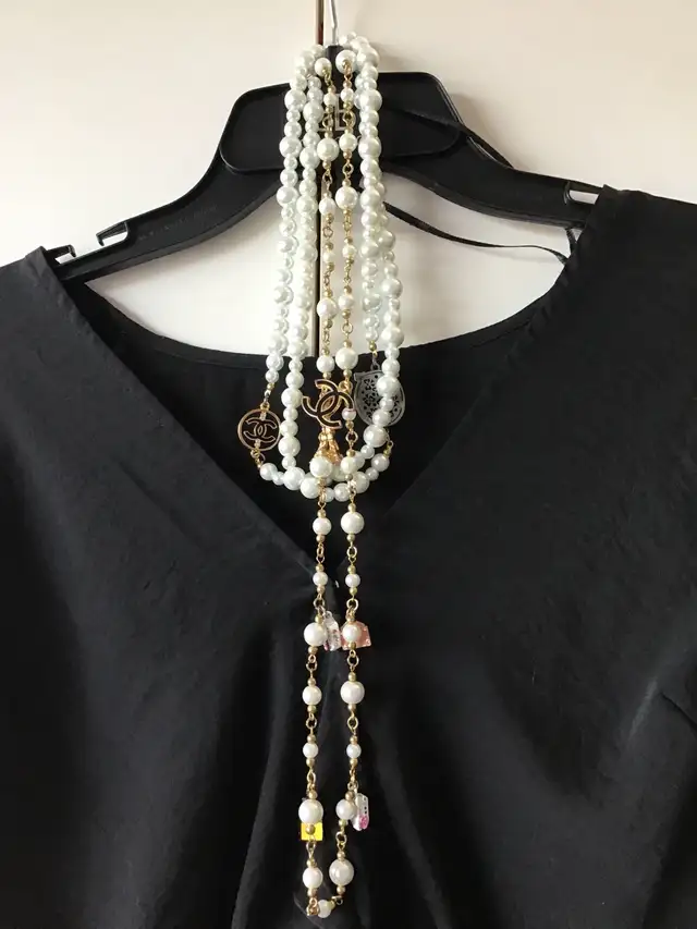Pearl necklace in Jewellery & Watches in City of Montréal - Image 2