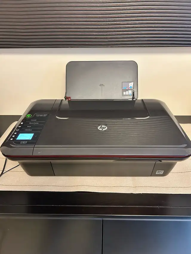 Printer HP Deskjet 3050 in Printers, Scanners & Fax in Oshawa / Durham Region - Image 2