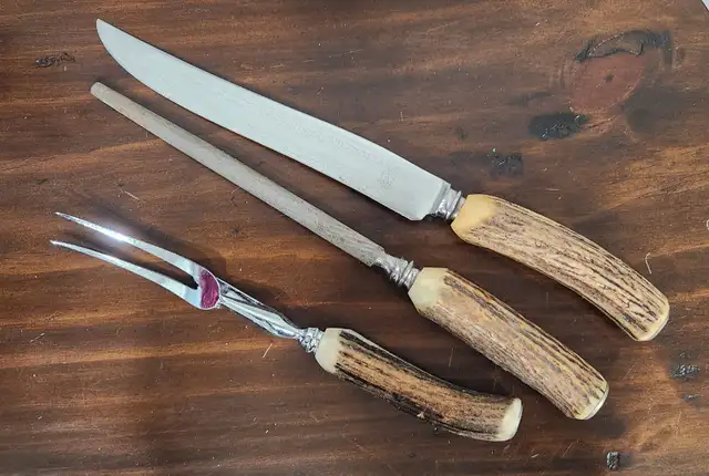 Antler Knives Carving Set in Kitchen & Dining Wares in Kitchener / Waterloo - Image 2