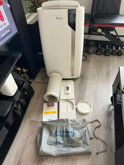 As new Delonghi Pinguino 14,000btu with UV-Carelight, remote!, View more