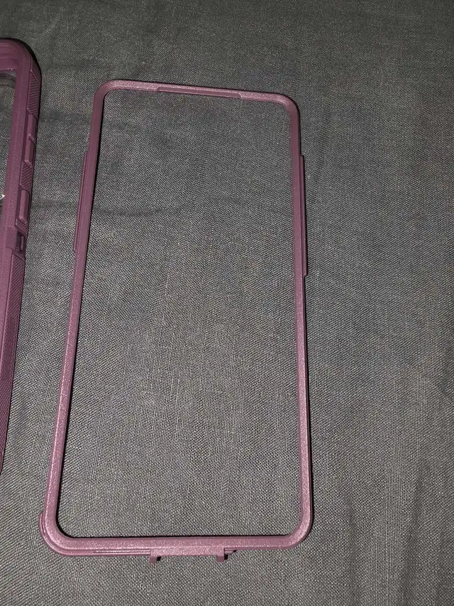 s26 ultra outerbox purple in Cell Phone Accessories in Hamilton - Image 5