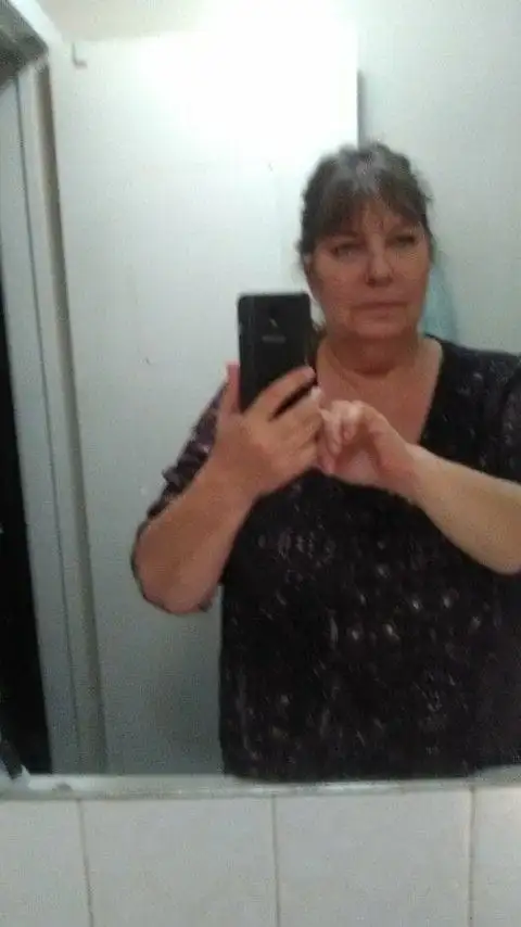 looking for a batchler apt64728176326274120