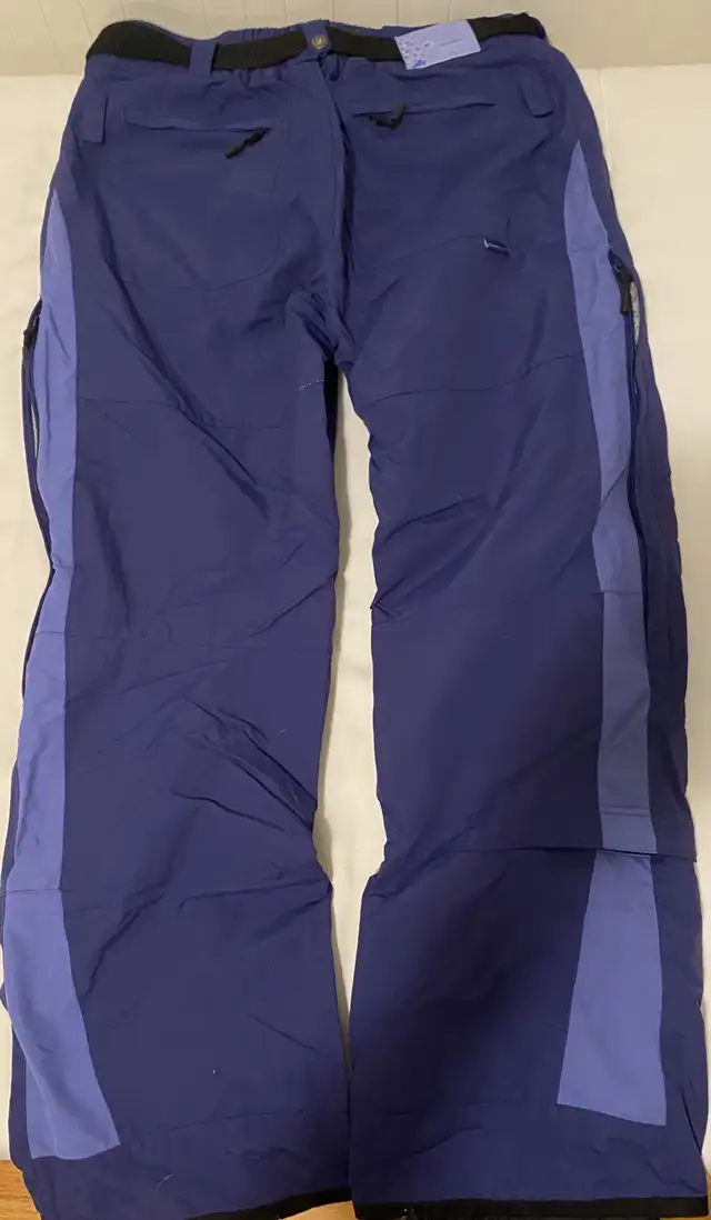Snowboarding ski pants - reduced in Men's in Calgary - Image 3