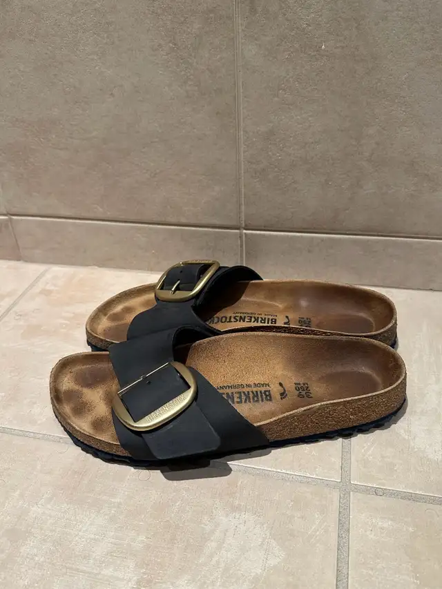 Birkenstock - Women’s Madrid Big Buckle Sandals - EUC62863284696451121