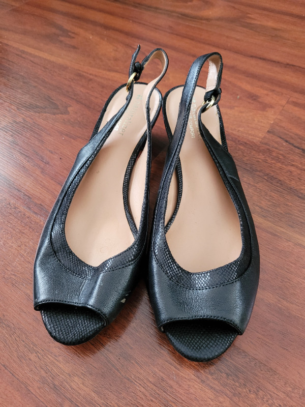 Naturalizer shoes, size 7m in Women's - Shoes in Saskatoon