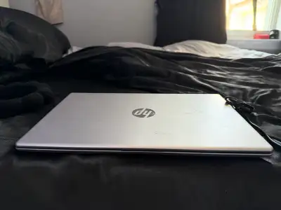 HP laptop AMD Athlon Silver 712OU (Radeon Graphics), View more