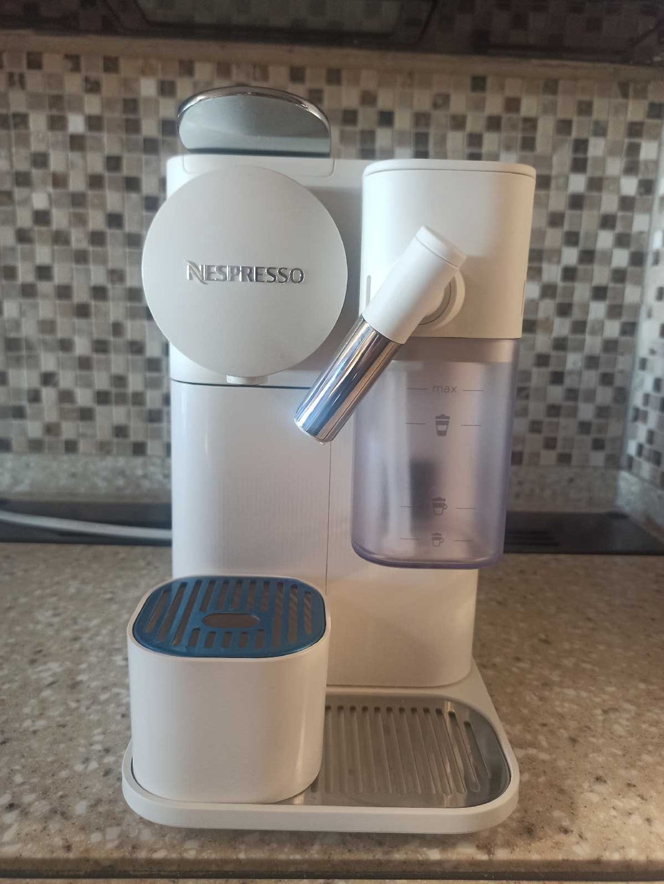 *Reduced * Nespresso Coffee Maker | Coffee Makers | Saskatoon | Free ...