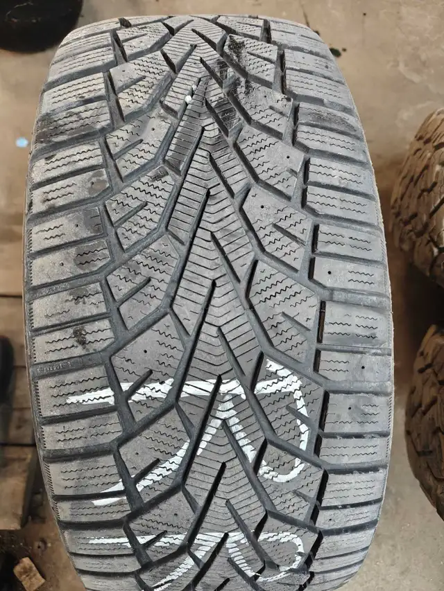 235/45R18 General ALTIMAX ARCTIC 12 winter tire in Tires & Rims in Mississauga / Peel Region - Image 4