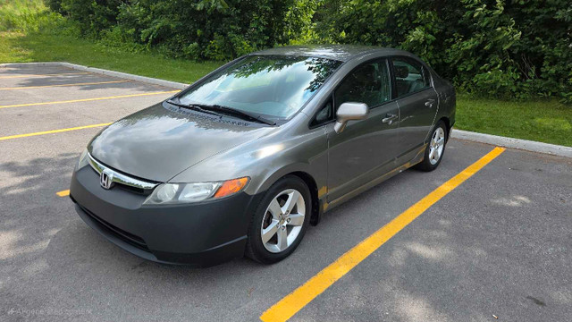 Honda Civic 2006 in Cars & Trucks in Ottawa - Image 3