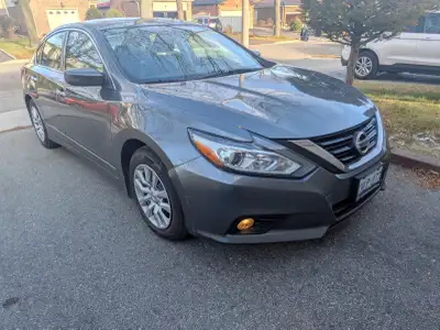 2018 Nissan Altima SV Mileage: 137,629KM • In Great Condition • Push Button Start • Comes with Extra...