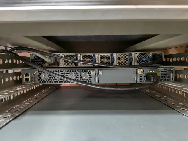 Aruba S3500-48P – 48-Port Gigabit PoE+ (4×10G SFP+ Uplinks)64750249784707121