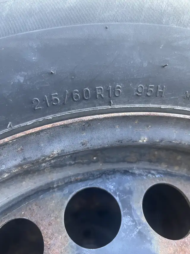 Winter and Summer Chevy Cruze tires in Tires & Rims in Grand Bend - Image 2